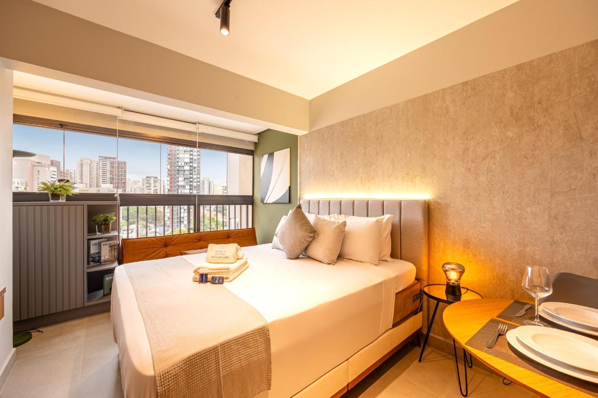 Apartamento Com Vista Livre Em Perdizes *